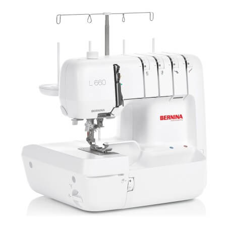 Bernina L 660 : l'enfileur One-Step à la pédale