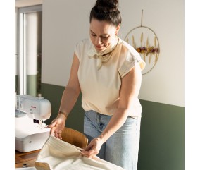 Haut en jersey réalisé à la surjeteuse Bernina L 650