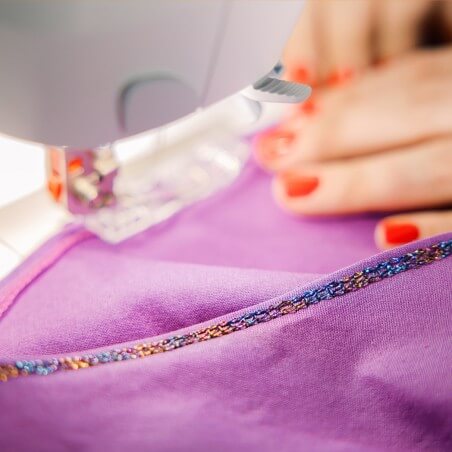 Ourlet au point de recouvrement réalisé avec la Bernina L 620
