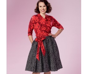 Patron Simplicity 9288 - Top portefeuille et jupe évasée - modèle porté