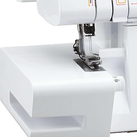 Bras libre, pied presseur et couteau de la surjeteuse Brother 1034DX