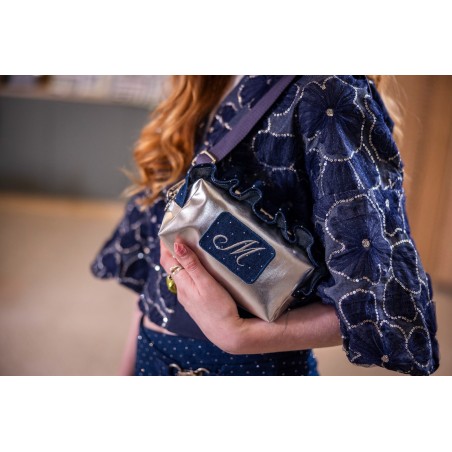 Pochette à monogramme brodée avec la M340e