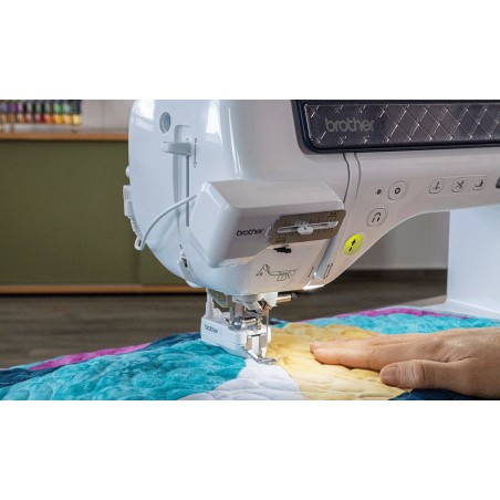 Quilting sur la Brother Expedition BX1 avec la genouillère