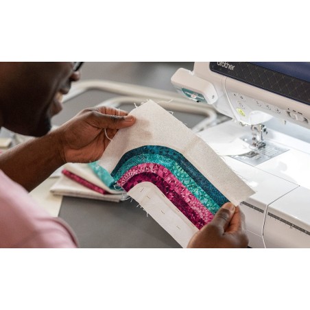 Appliqués et écussons brodés avec la Brother Expedition BX1