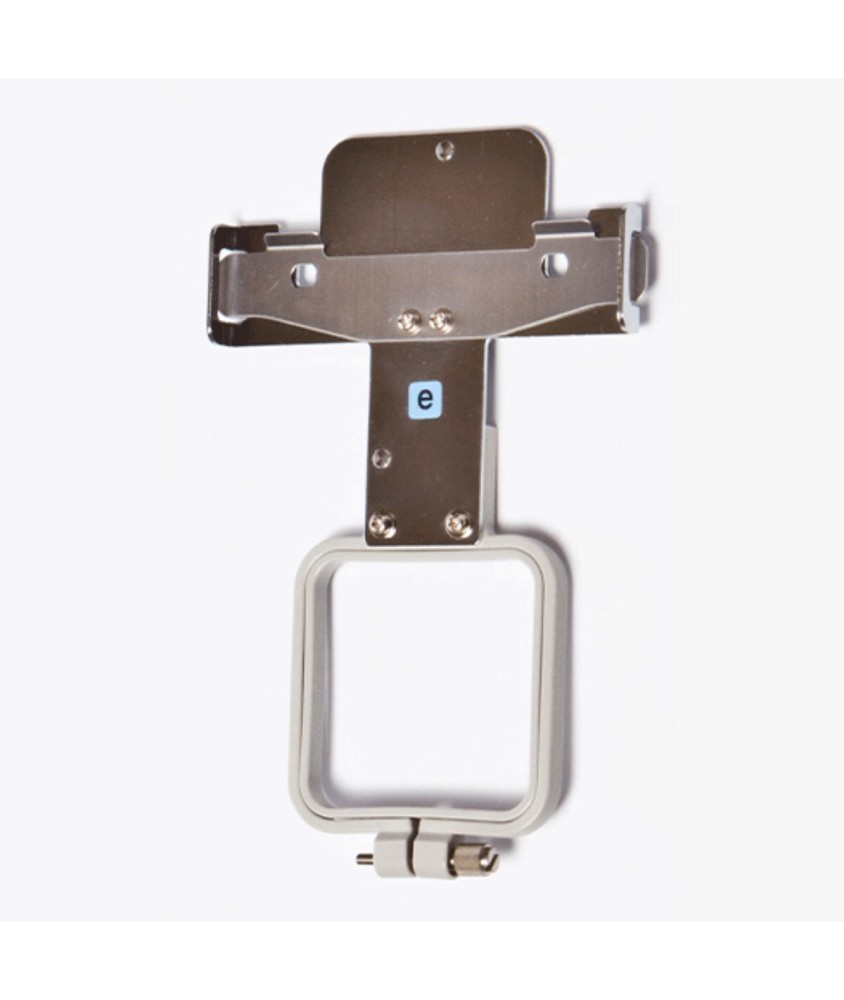 Cadre à broder compact Brother VRSF50 - vue d'ensemble sur fond blanc