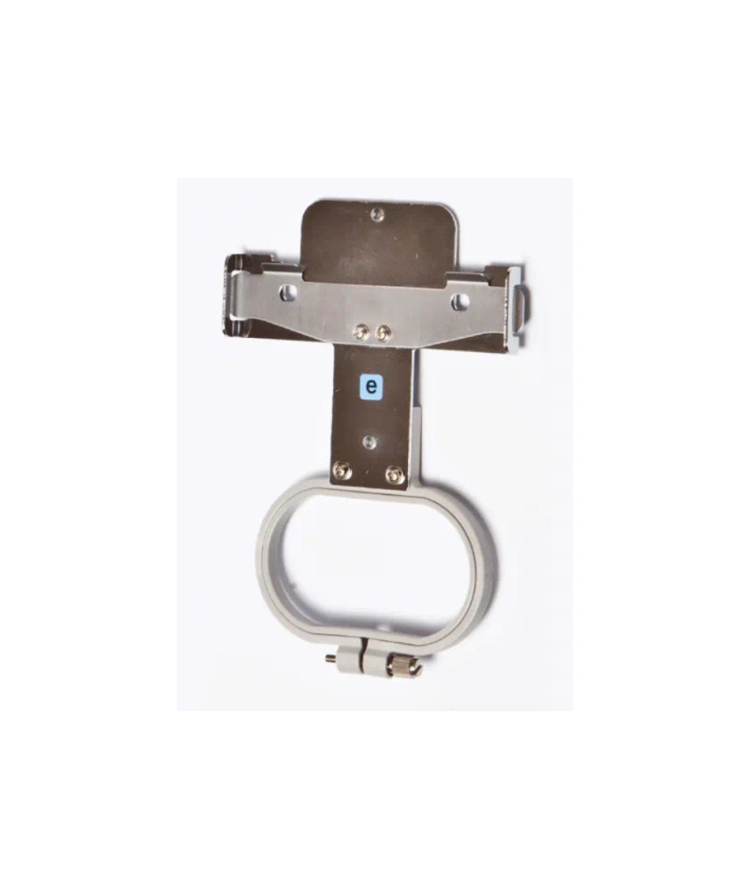 Cadre à broder compact Brother VRSF70 - vue d'ensemble sur fond blanc