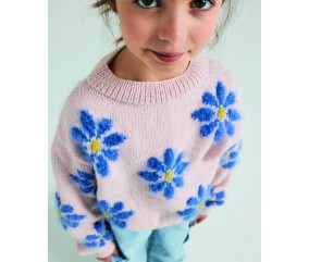 Pull fille Tatiana fleurs jacquard - Patron tricot Phildar - modèle porté