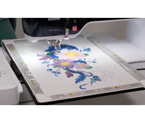 Kit de mise à niveau Brother Aveneer EV1 UGKEV1 - broderie grand format en cours dans le cadre magnétique