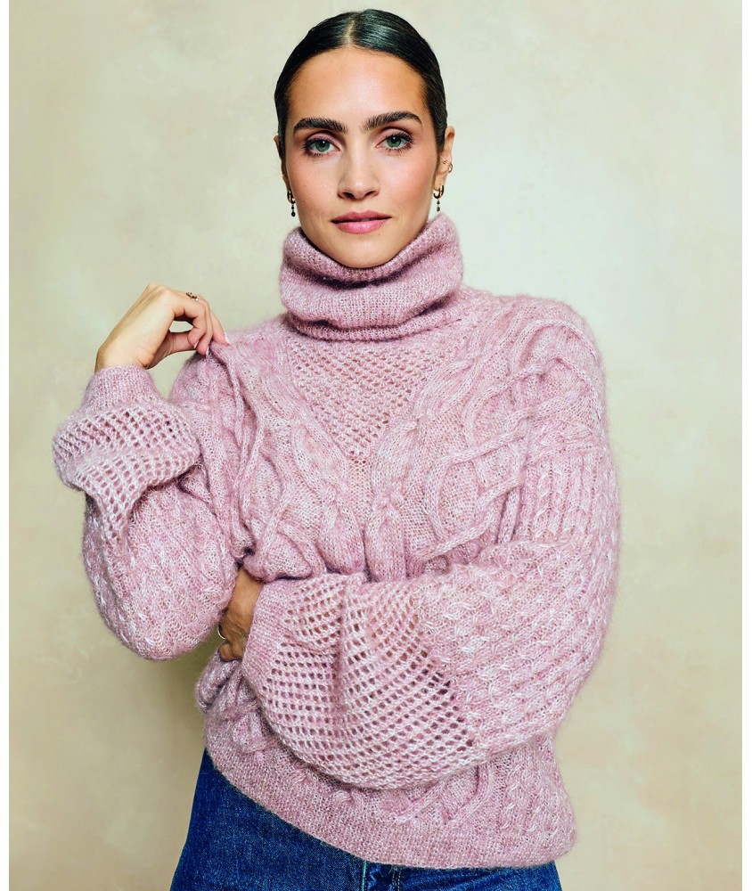 Pull Barsoline à torsades et losanges - Patron tricot Phildar - modèle porté