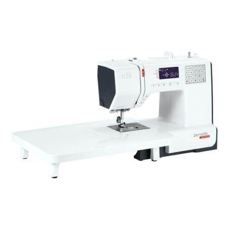 Machine à coudre Bernette B38 - avec sa table d'extension fournie pour les grandes pièces