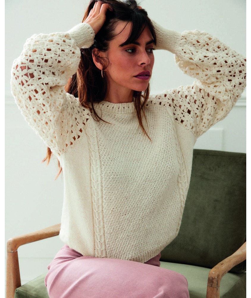Pull Fatima à torsades et fleurs au crochet - Patron tricot Phildar - modèle porté