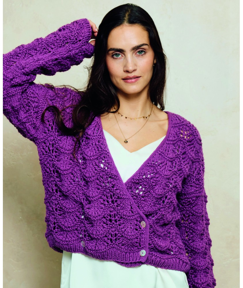 Gilet femme Brunelle en laine orchidée, point fantaisie ajouré - Patron tricot Phildar - modèle fini