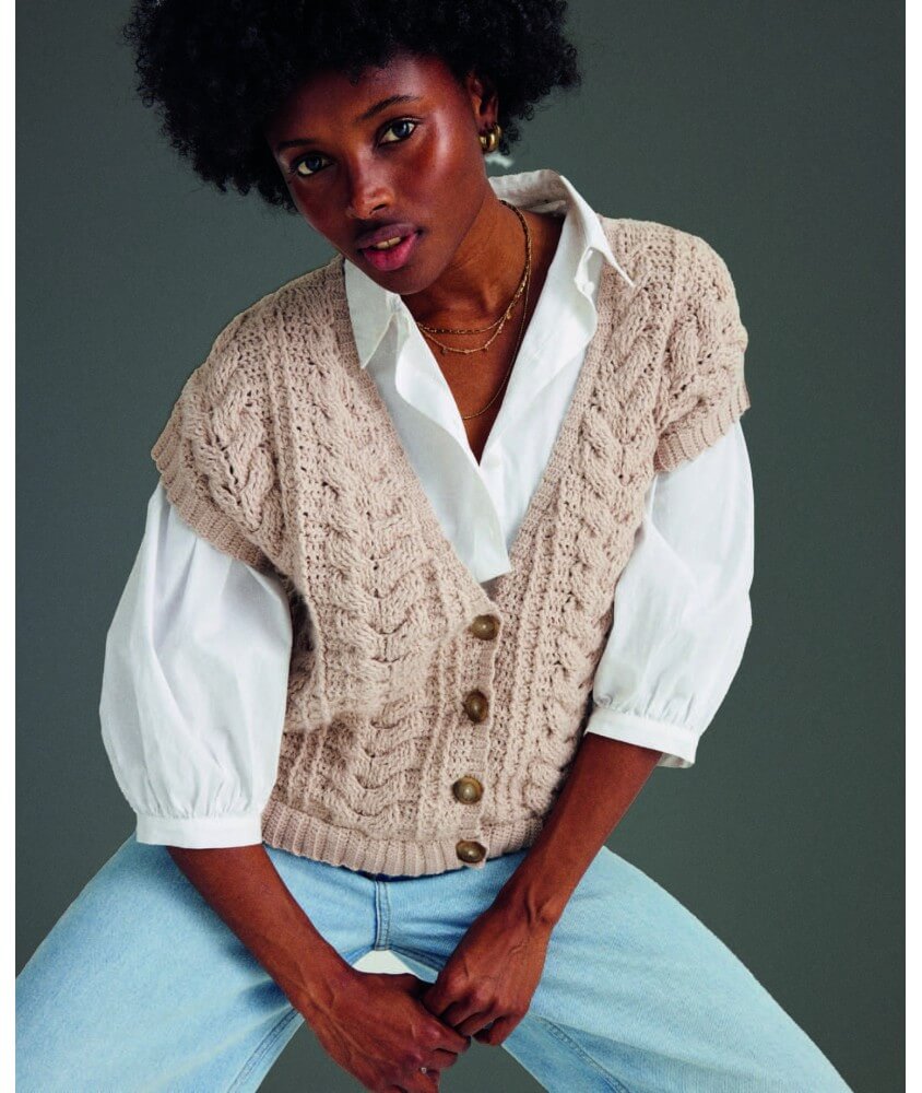Gilet femme Fasia au crochet, coloris naturel, brides en relief - Patron Phildar - modèle fini