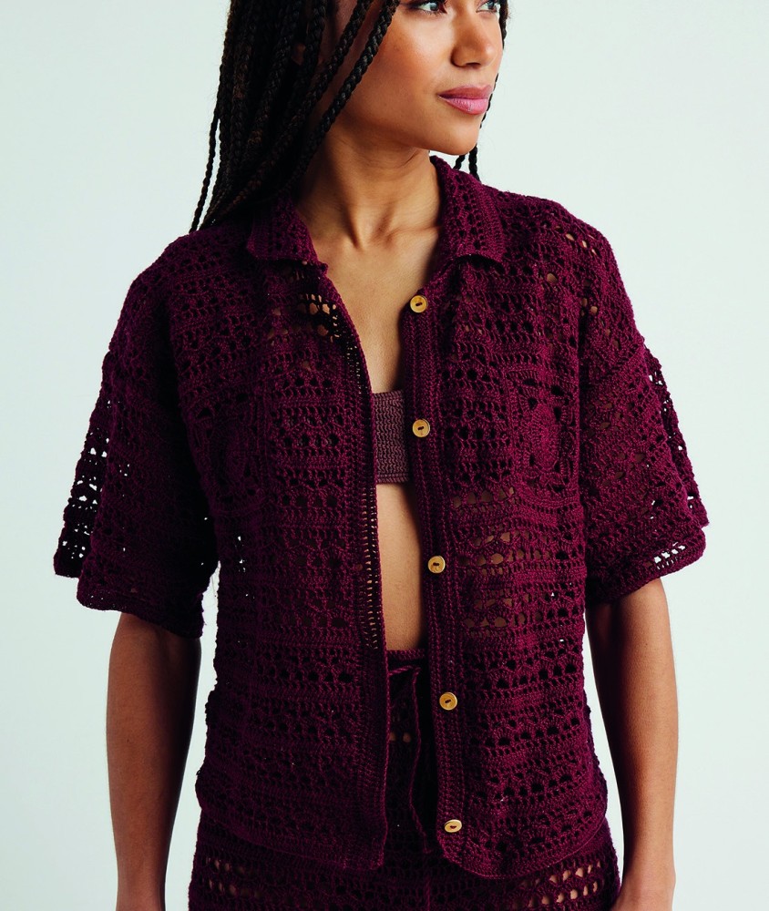 Gilet femme Sally au crochet, coton dark rouge, manches courtes - Patron Pingouin - modèle fini
