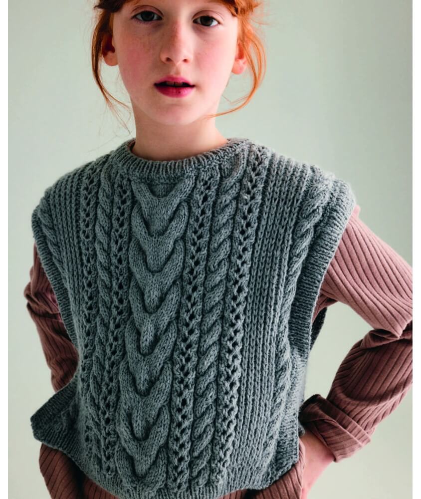 Plastron fille Cindy en laine acier, torsades et points fantaisie - Patron tricot Phildar - modèle fini