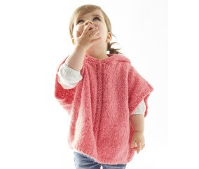 Poncho fille Nancia en fil berlingot, jersey et nervure centrale - Patron tricot Phildar - modèle fini