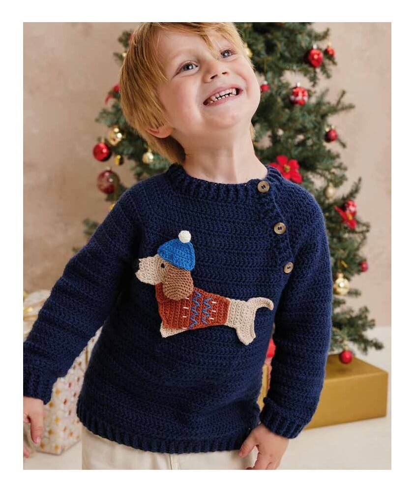 Pull enfant Arsène au crochet, marine avec teckel appliqué - Patron Phildar - modèle fini