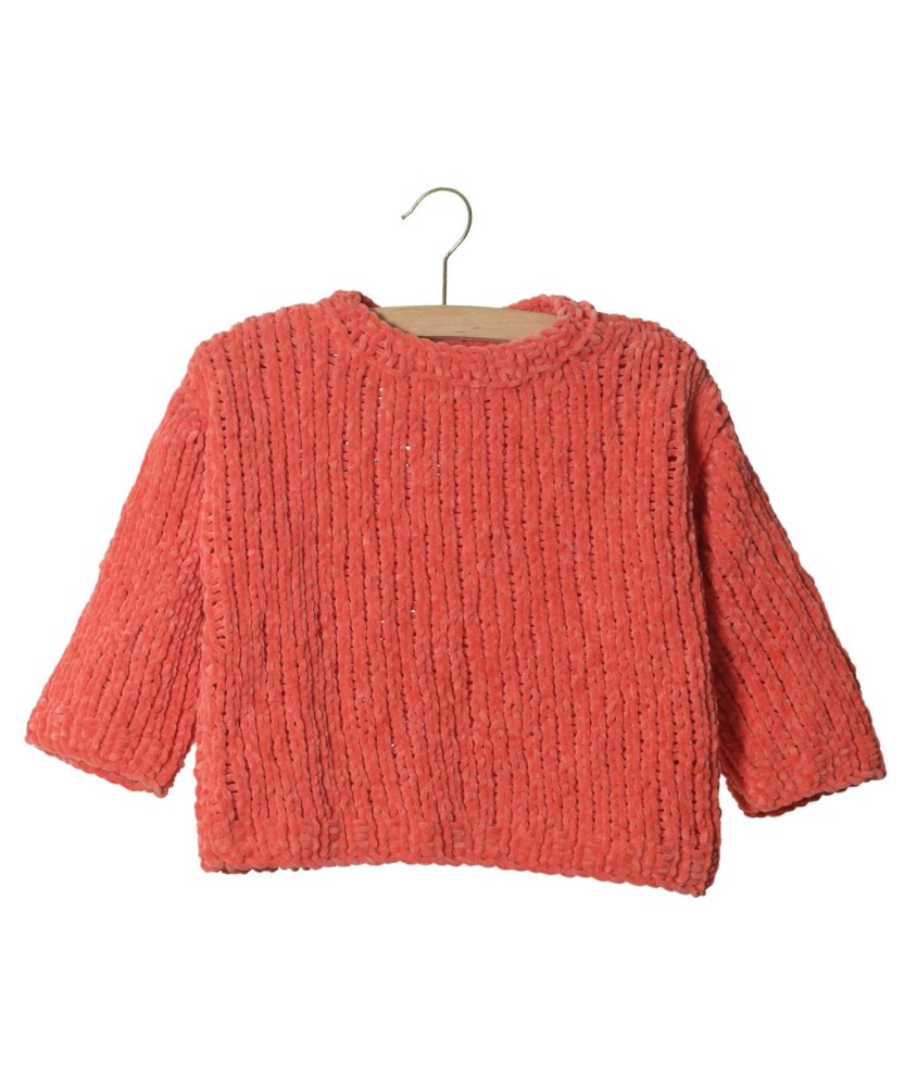Pull enfant Santiago en fil velours corail, jersey grosses aiguilles - Patron Pingouin - modèle fini