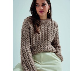 Pull femme Albane en laine gazelle, torsades serrées sur tout le corps - Patron tricot Phildar - modèle fini