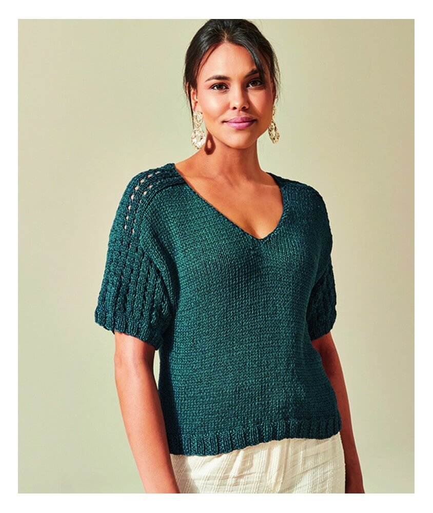Pull femme Armelle en lyocell prusse, col V et manches ballon - Patron tricot Phildar - modèle fini