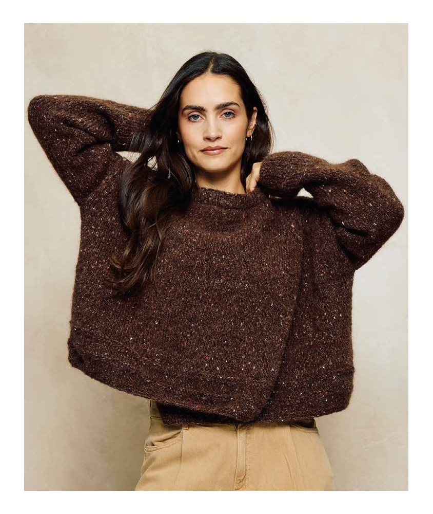 Pull femme Belzébée en tweed mohair chocolat, col montant - Patron tricot Phildar - modèle fini