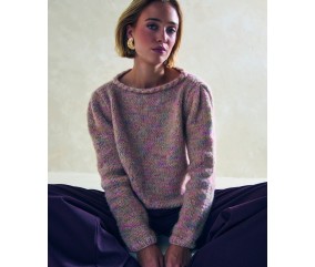 Pull femme Cassie en alpaga et mérinos naturel et rose fluo, torsades - Patron tricot Phildar - modèle fini