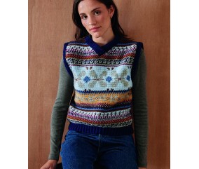 Pull femme Cian au crochet, jacquard huit coloris en mailles serrées - Patron Pingouin - modèle fini