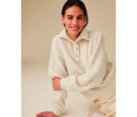 Pull femme Ginette écru en jersey, col camionneur boutonné et manches longues - Patron tricot Phildar - modèle fini