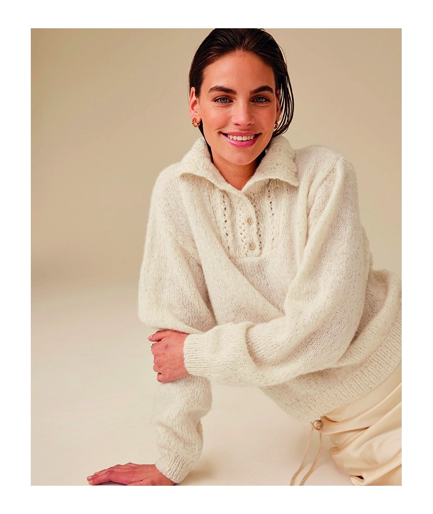 Pull femme Ginette écru en jersey, col camionneur boutonné et manches longues - Patron tricot Phildar - modèle fini