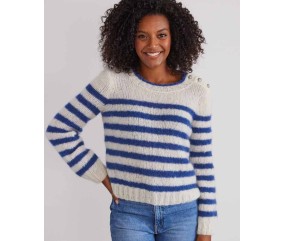 Pull femme Inda, marinière mohair rayée marine et craie avec boutonnage d'épaule - Patron tricot Phildar - modèle fini