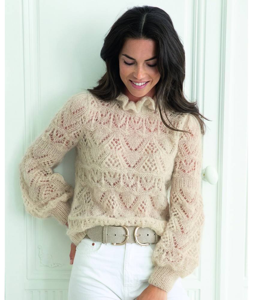 Pull femme Léa écru ajouré en mohair soie lurex, tricoté en fil double - Patron tricot Phildar - modèle fini