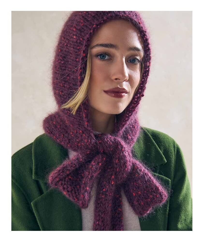 Écharpe-capuche Césaria en mohair bois de violette, nouée sous le menton - Patron tricot Phildar - modèle fini