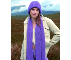 Bonnet Orna violet en côtes anglaises, avec revers - Patron tricot Phildar - modèle fini