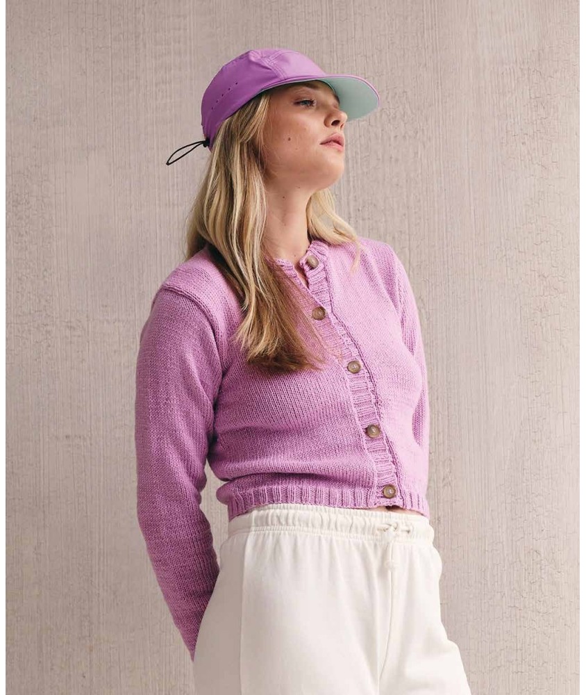 Cardigan Leah lilas en jersey, boutonné devant et bordures en côtes 2/2 - Patron tricot Pingouin - modèle fini