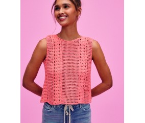 Débardeur Journey au crochet rose bonbon, deux points fantaisie et cordon de taille - Patron crochet Pingouin - modèle fini