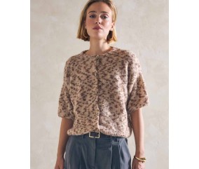 Gilet Connie imprimé lynx à manches courtes, boutonné devant - Patron tricot Phildar - modèle fini