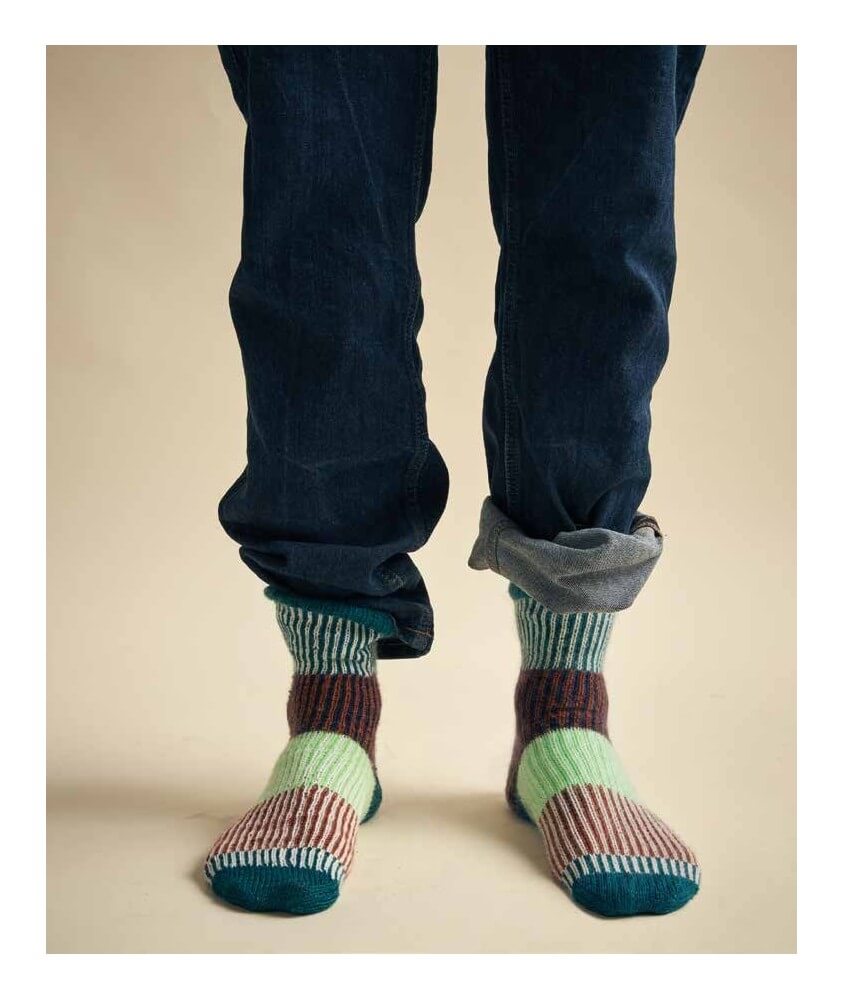 Chaussettes Ezra en point fantaisie bicolore, cinq coloris en blocs - Patron tricot Phildar - modèle fini