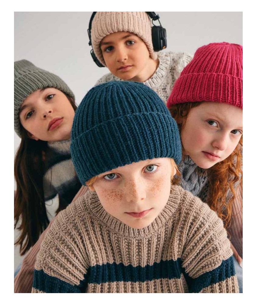 Bonnet Casey enfant en côtes 1/1, coloris vert empire uni - Patron tricot Phildar - modèle fini