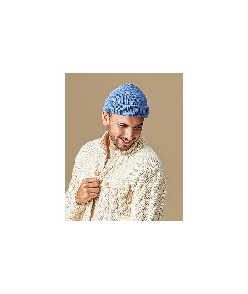 Bonnet docker Upper en côtes 1/1 fines, coloris jeans - Patron tricot Pingouin - modèle fini