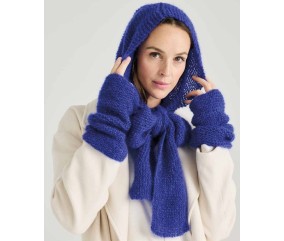 Cagoule écharpe et mitaines Diana en mohair bleu roi, au point mousse - Patron tricot Phildar