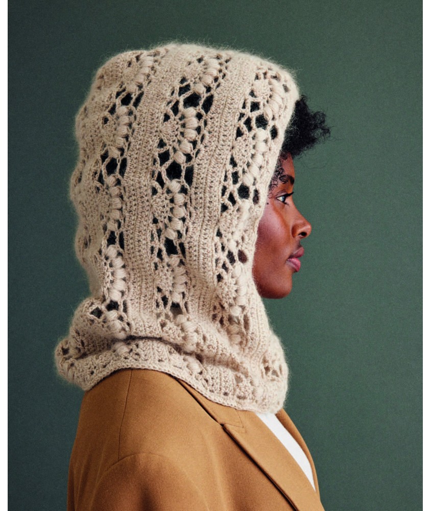 Cagoule Félipa au crochet, point ajouré beige et gazelle pailleté - Patron crochet Phildar - modèle fini