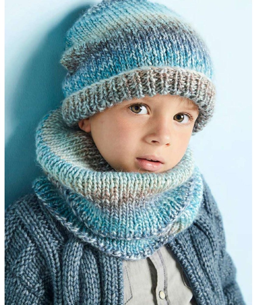 Snood Tim garçon en côtes 1/1, fil dégradé bleu, tricoté en rond - Patron tricot Phildar - modèle fini