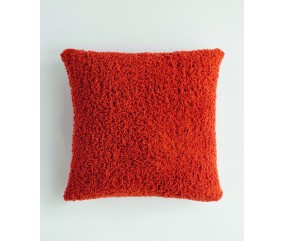 Housse de coussin Médéa tricotée en bouclette terre cuite, carré de 40 cm sur fond blanc - Patron tricot Pingouin