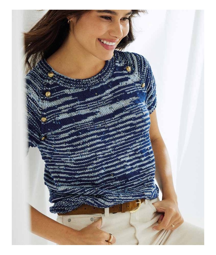 Pull Ceyda bleu de mer chiné à manches courtes, empiècement circulaire et huit boutons dorés - Patron Phildar