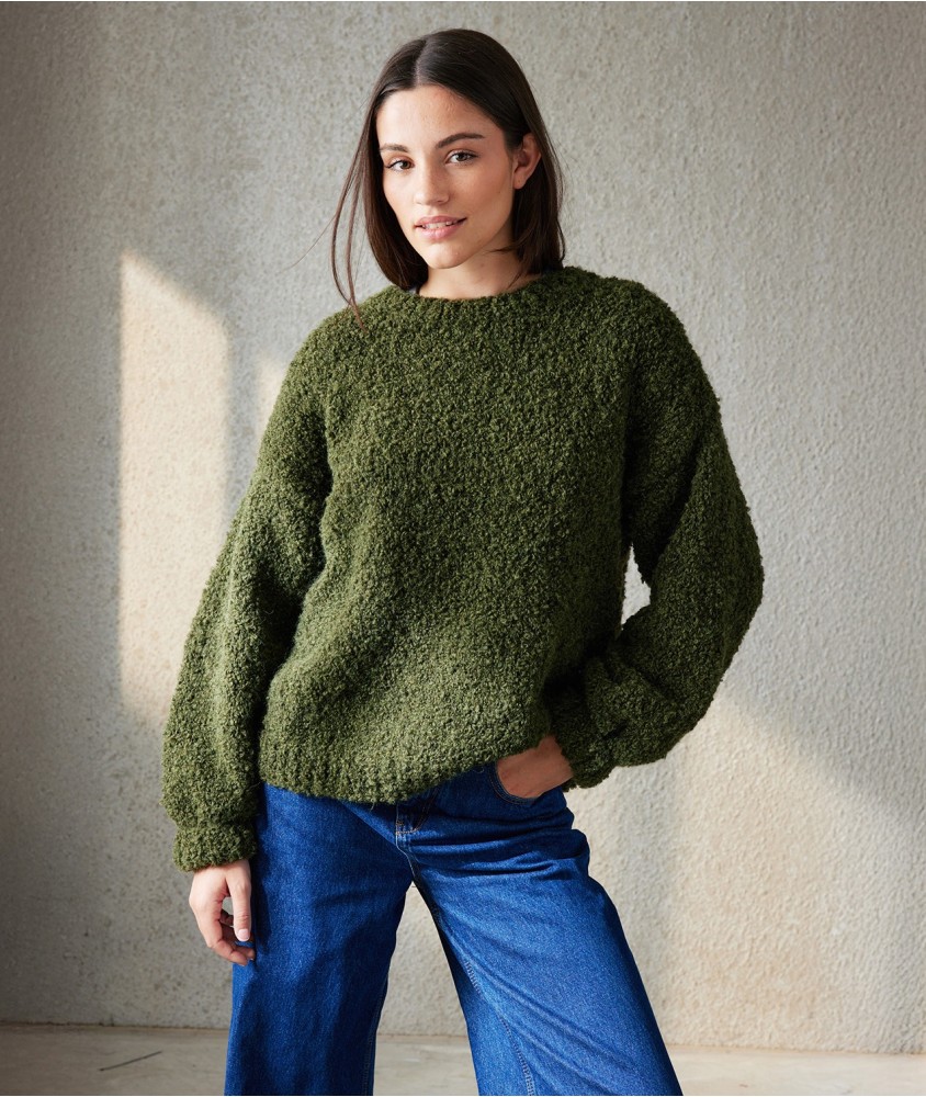 Pull Mellie vert en bouclette alpaga, poignets froncés et col amovible à part - Patron tricot Pingouin