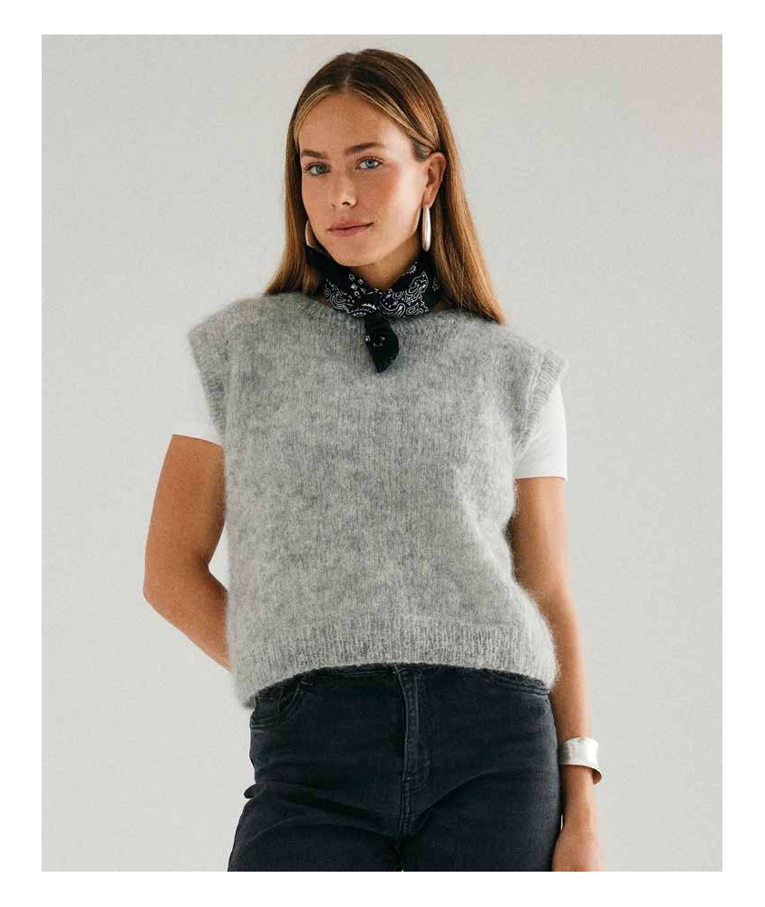 Débardeur Léontine gris chiné en mohair, jersey et encolure ronde, sans manches - Patron tricot Phildar