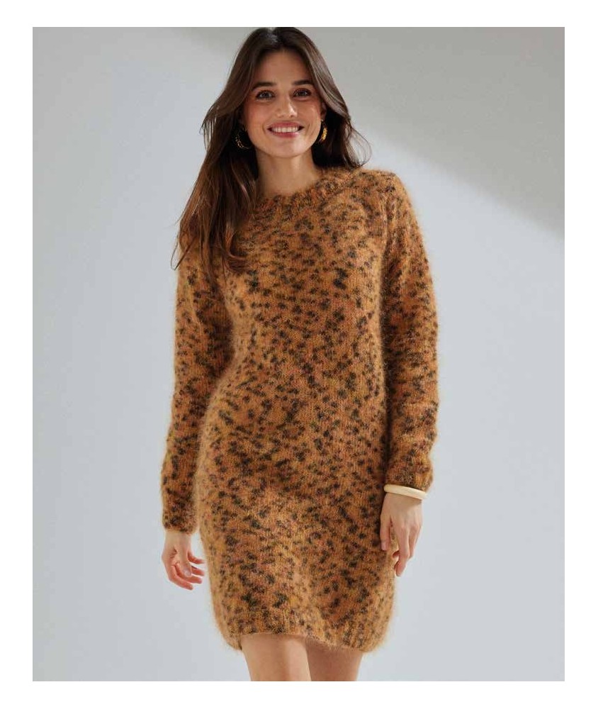 Robe Alexine fauve en mohair, jersey évasé, côtes 2/2 et manches longues - Patron tricot Phildar