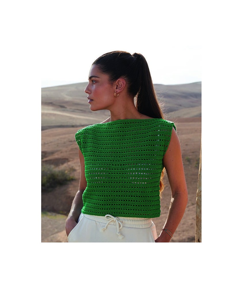 Top Ginette vert trèfle au crochet, point fantaisie ajouré, encolure bateau et épaules couvertes - Patron crochet Phildar