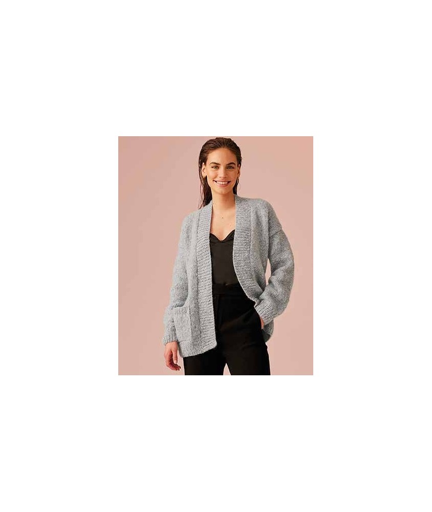 Veste Gaïane gris flanelle en alpaga, longue et droite, poches plaquées et large bande d'encolure - Patron tricot Phildar