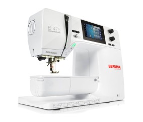 BERNINA 475 QE vue de trois quarts